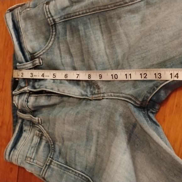 Kut from the kloth Kelsey high rise flare size 0 jeans. Great fit and style. - Picture 9 of 12